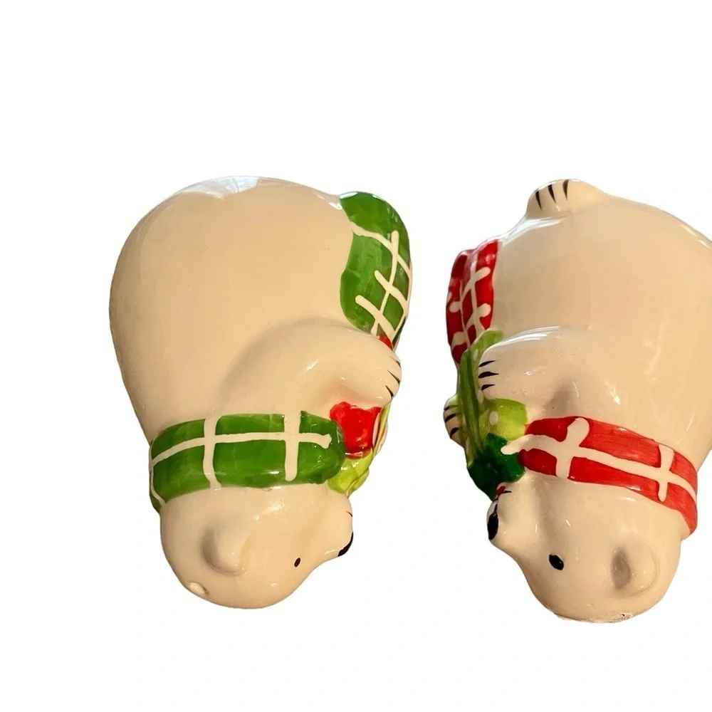 Christmas Polar Bear Vintage Salt & Pepper Shakers, Scarf & Presents, No…